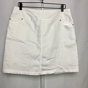 S.C. & CO. Womenʻs White Cotton/Poly/Spandex Skorts Size Large